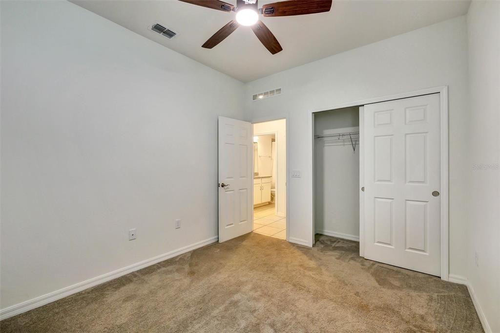 For Rent: $2,200 (3 beds, 2 baths, 1619 Square Feet)