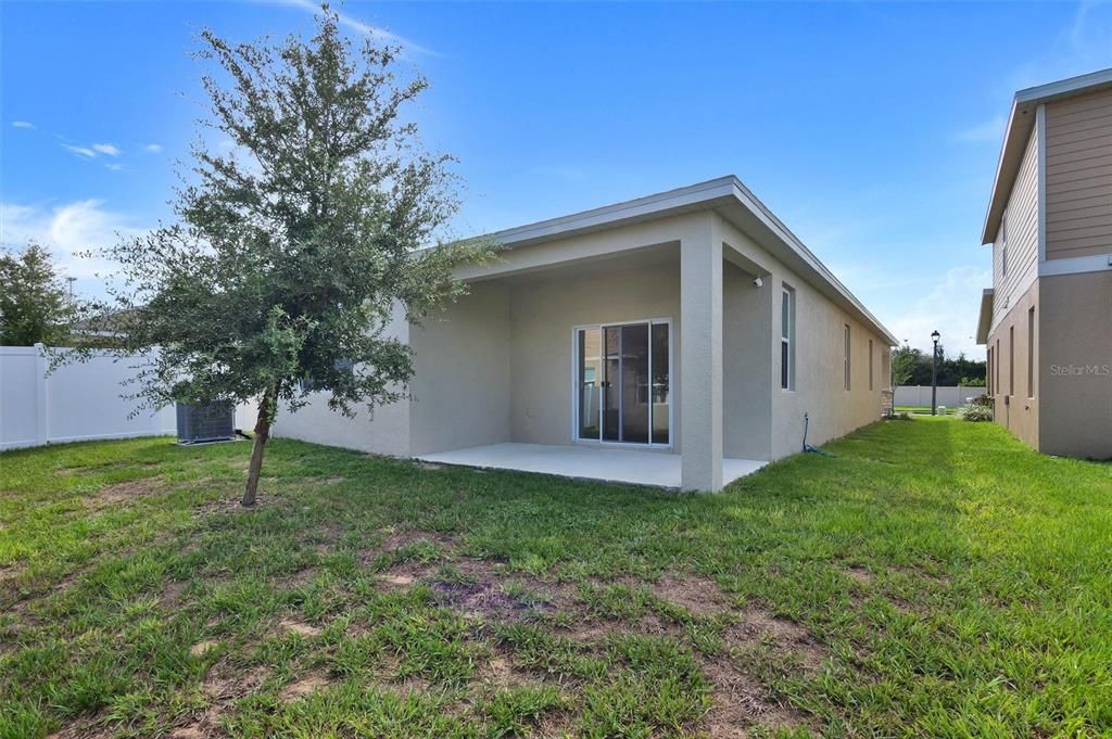 For Rent: $2,200 (3 beds, 2 baths, 1619 Square Feet)