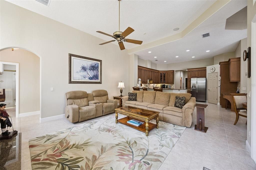 For Sale: $1,200,000 (4 beds, 3 baths, 3131 Square Feet)