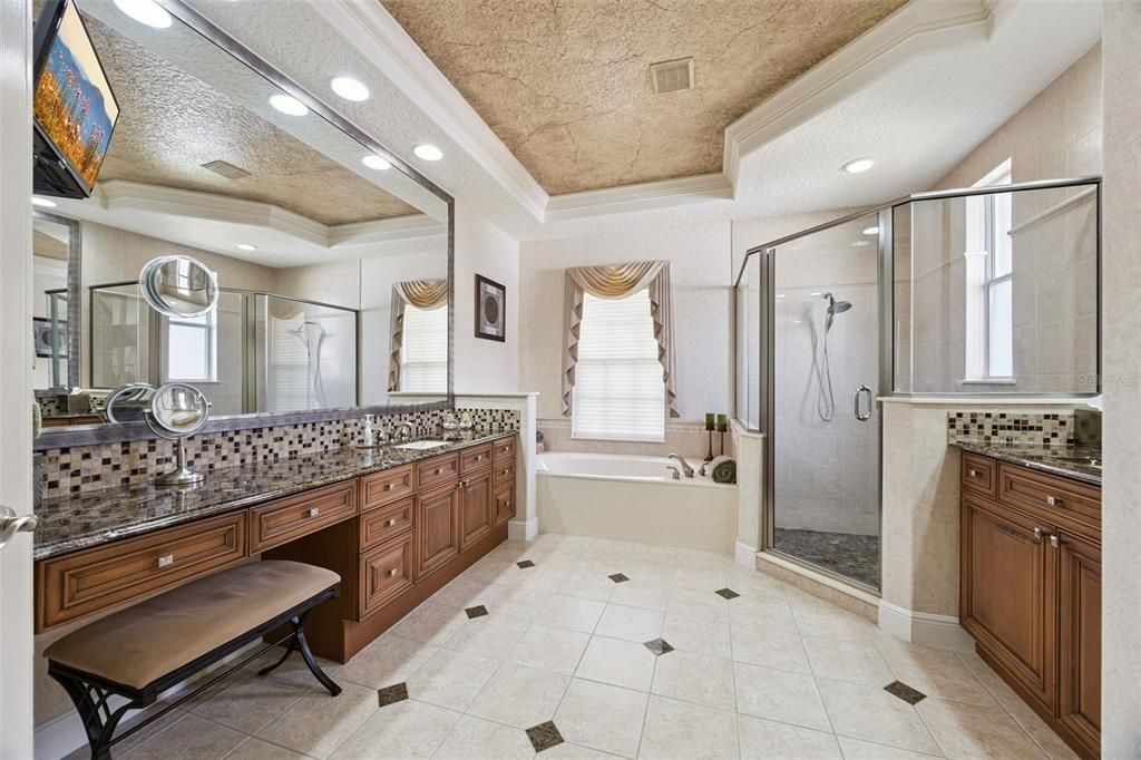 For Sale: $1,200,000 (4 beds, 3 baths, 3131 Square Feet)