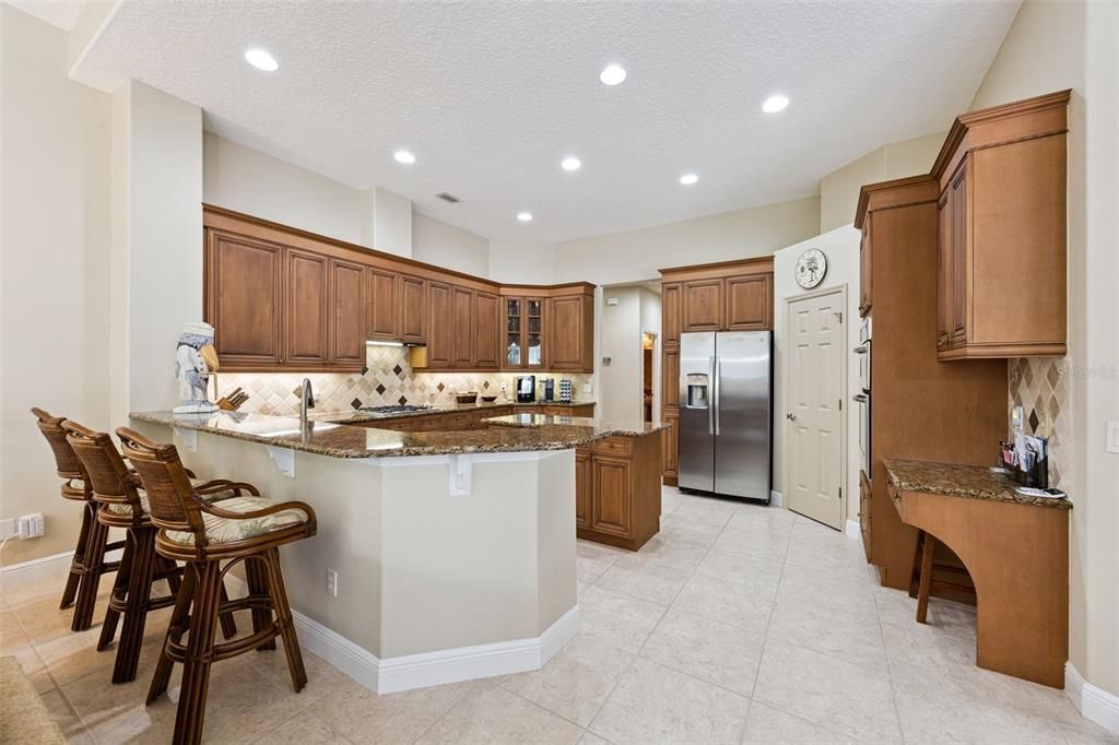 For Sale: $1,200,000 (4 beds, 3 baths, 3131 Square Feet)