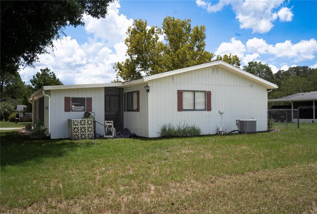 For Sale: $148,900 (2 beds, 1 baths, 960 Square Feet)