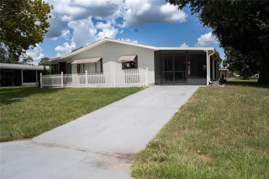 For Sale: $148,900 (2 beds, 1 baths, 960 Square Feet)