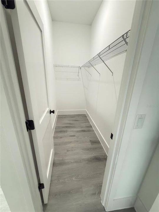 For Sale: $339,900 (4 beds, 3 baths, 2100 Square Feet)