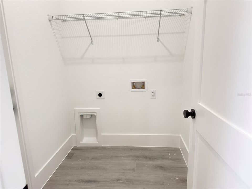 For Sale: $339,900 (4 beds, 3 baths, 2100 Square Feet)