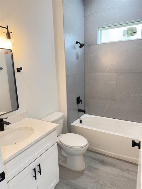 For Sale: $339,900 (4 beds, 3 baths, 2100 Square Feet)