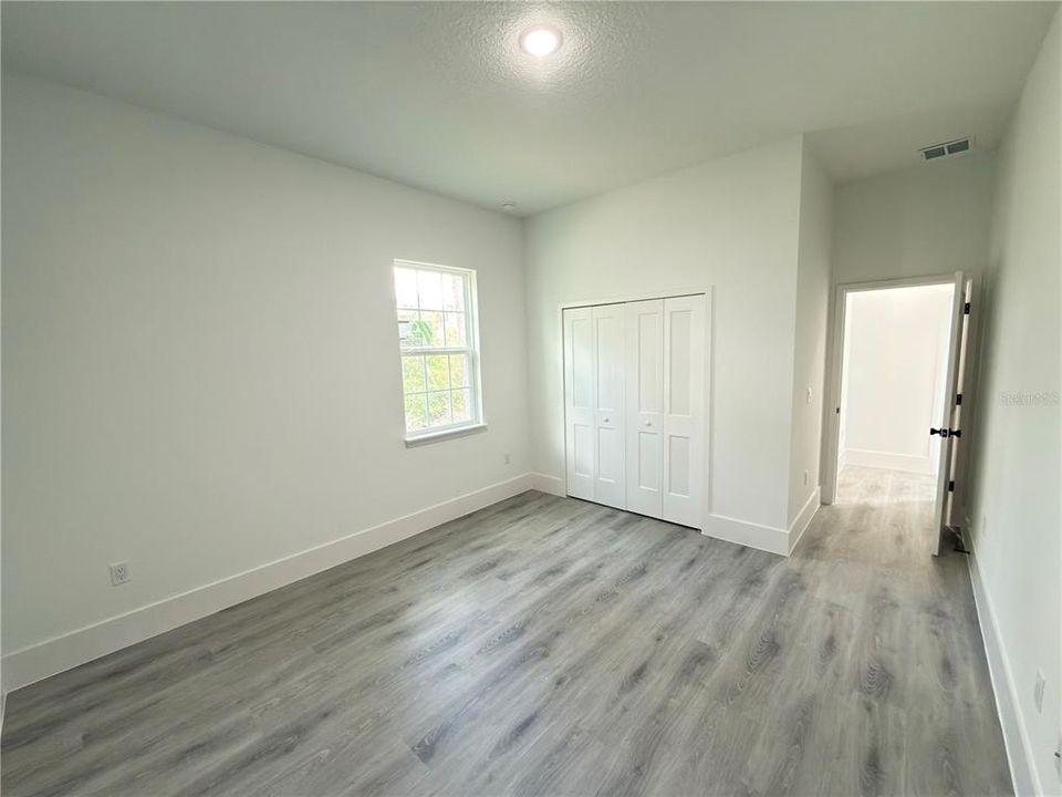 For Sale: $339,900 (4 beds, 3 baths, 2100 Square Feet)