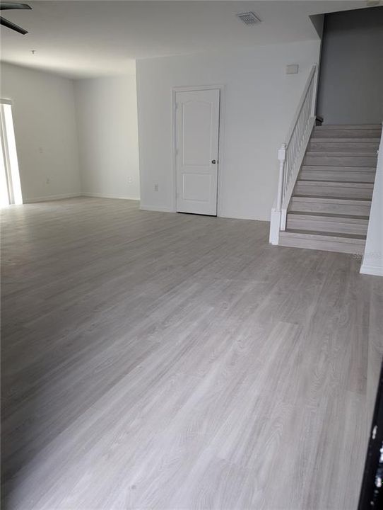 В аренду: $2,400 (3 спален, 2 ванн, 1820 Квадратных фут)