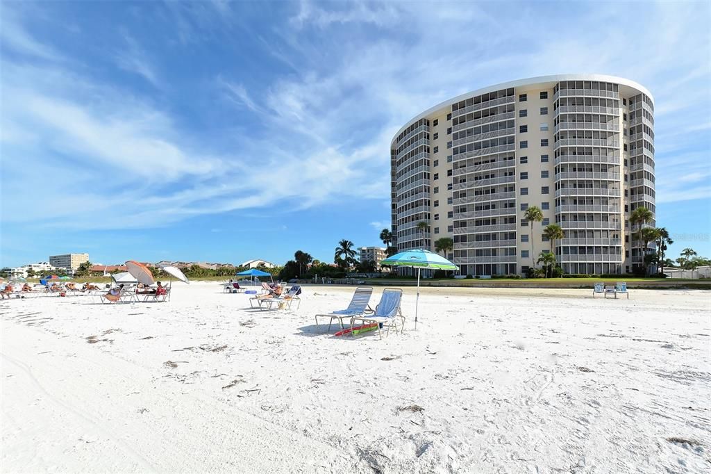 For Sale: $1,795,000 (2 beds, 2 baths, 1271 Square Feet)