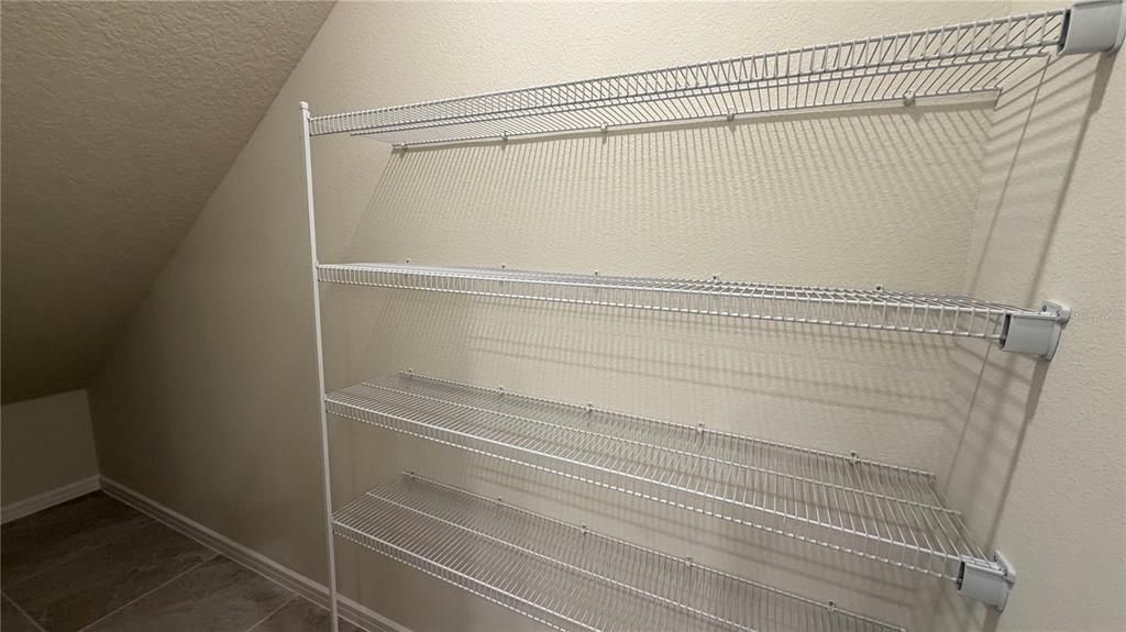 For Rent: $2,300 (3 beds, 2 baths, 1553 Square Feet)