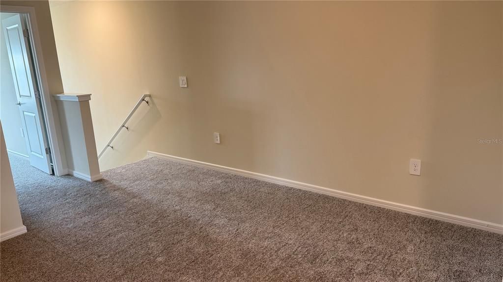 For Rent: $2,300 (3 beds, 2 baths, 1553 Square Feet)