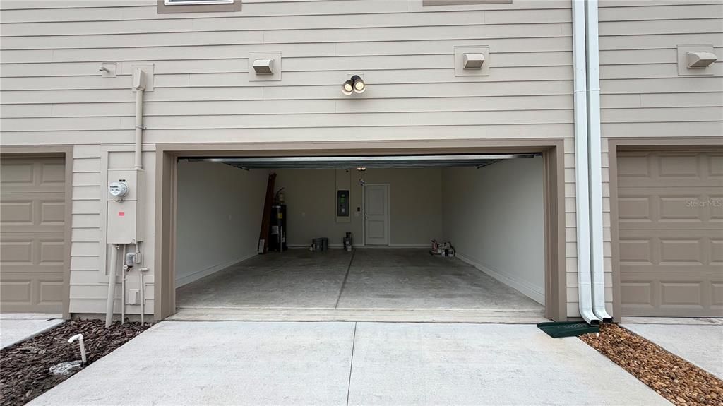 For Rent: $2,300 (3 beds, 2 baths, 1553 Square Feet)