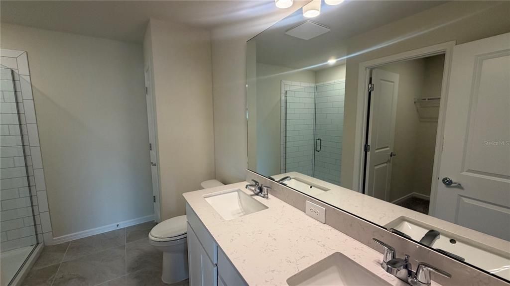For Rent: $2,300 (3 beds, 2 baths, 1553 Square Feet)