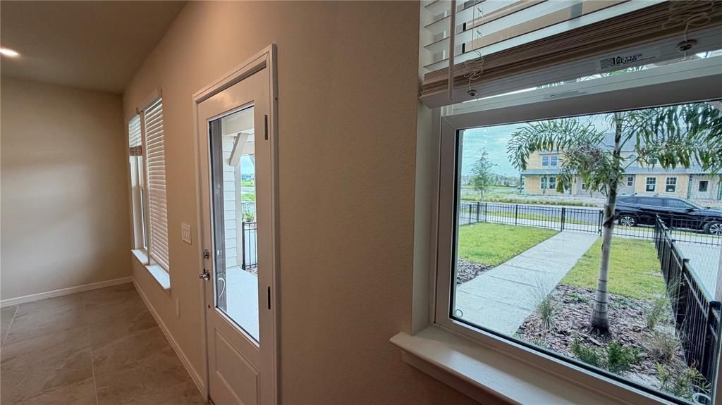 For Rent: $2,300 (3 beds, 2 baths, 1553 Square Feet)