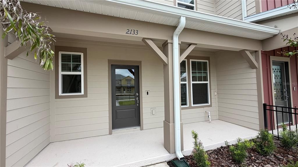 For Rent: $2,300 (3 beds, 2 baths, 1553 Square Feet)