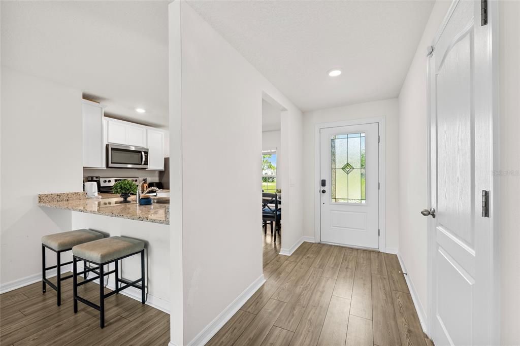 For Sale: $349,900 (3 beds, 2 baths, 1244 Square Feet)