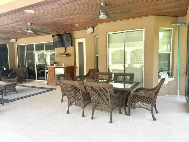 En Venta: $1,299,000 (6 camas, 5 baños, 4315 Pies cuadrados)