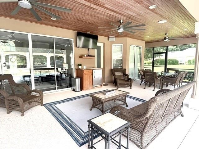En Venta: $1,299,000 (6 camas, 5 baños, 4315 Pies cuadrados)