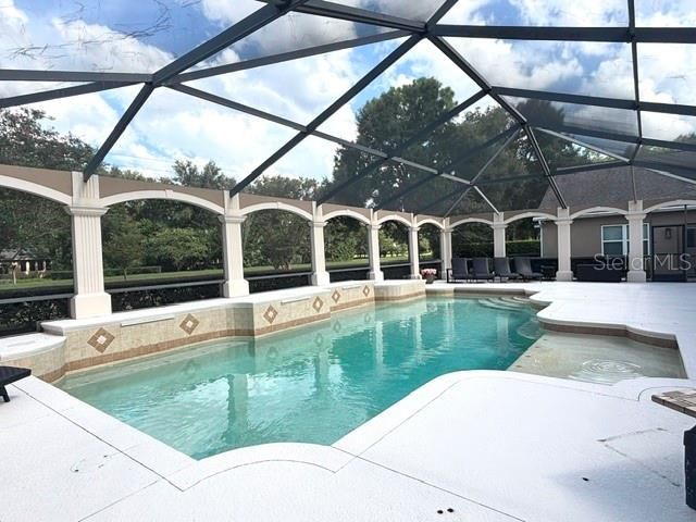 En Venta: $1,299,000 (6 camas, 5 baños, 4315 Pies cuadrados)