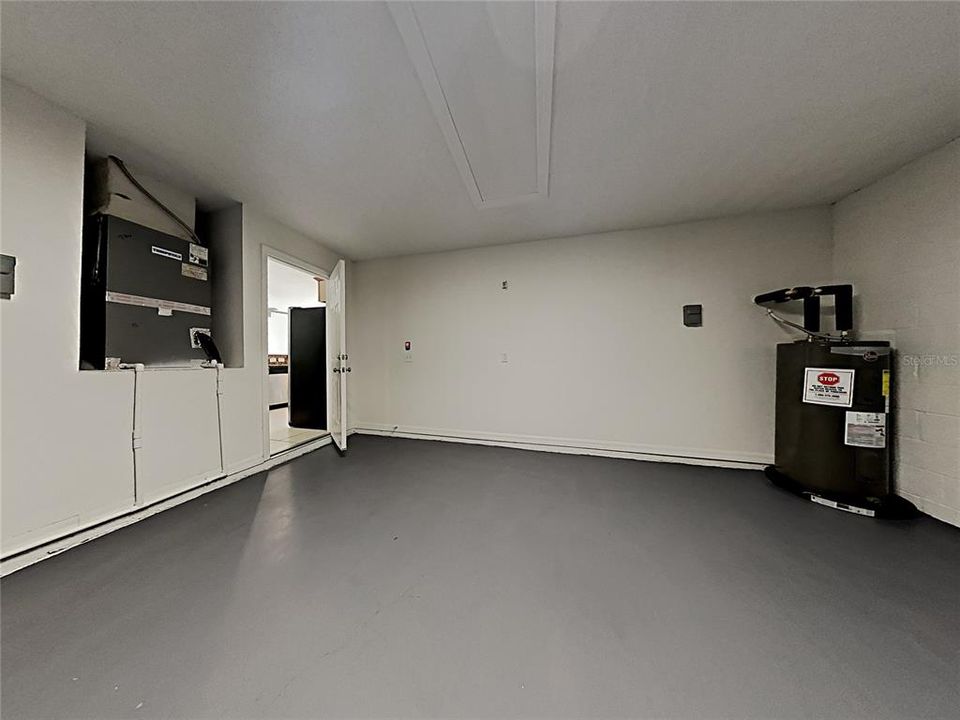 For Sale: $390,000 (3 beds, 2 baths, 1534 Square Feet)