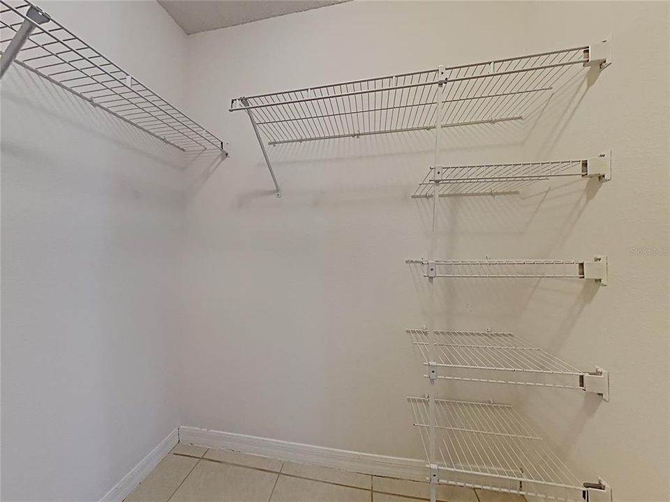 For Sale: $390,000 (3 beds, 2 baths, 1534 Square Feet)