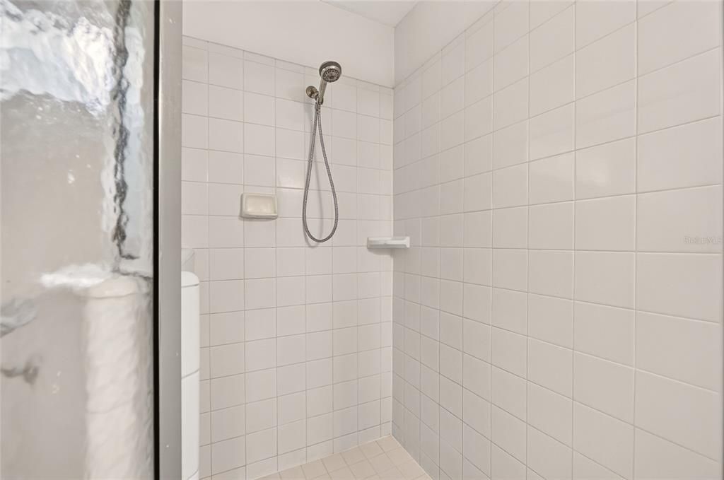 En Venta: $379,900 (4 camas, 2 baños, 1834 Pies cuadrados)