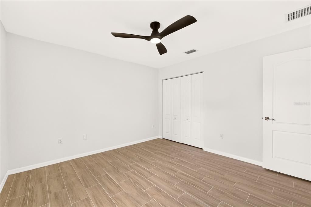 En Venta: $379,900 (4 camas, 2 baños, 1834 Pies cuadrados)