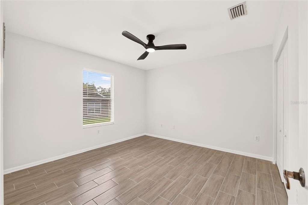 En Venta: $379,900 (4 camas, 2 baños, 1834 Pies cuadrados)