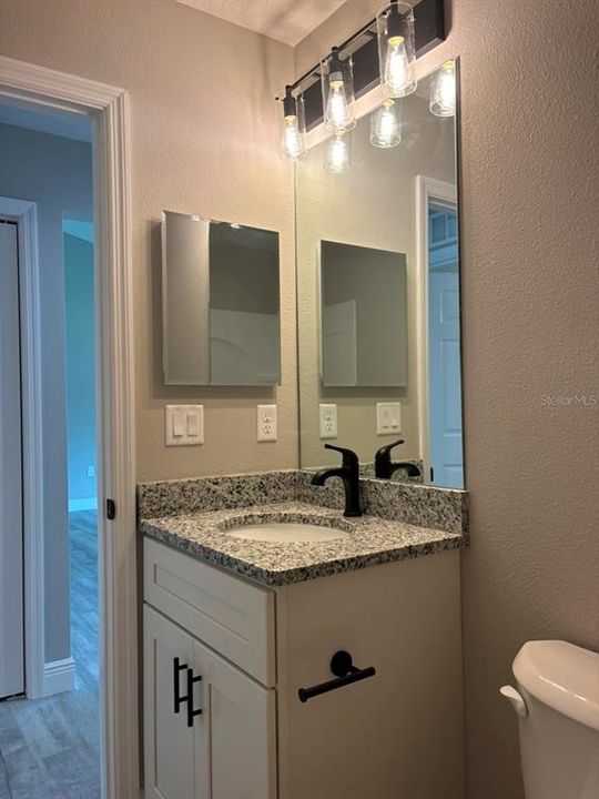 En Venta: $249,900 (3 camas, 2 baños, 1405 Pies cuadrados)