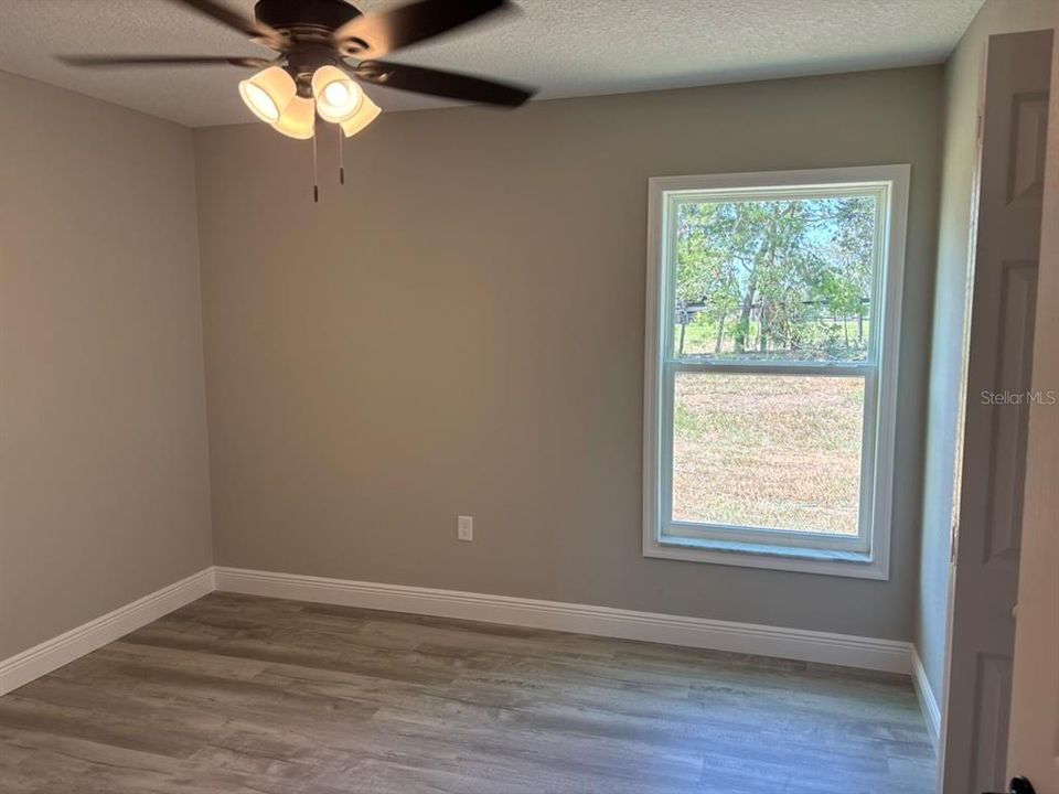 En Venta: $249,900 (3 camas, 2 baños, 1405 Pies cuadrados)
