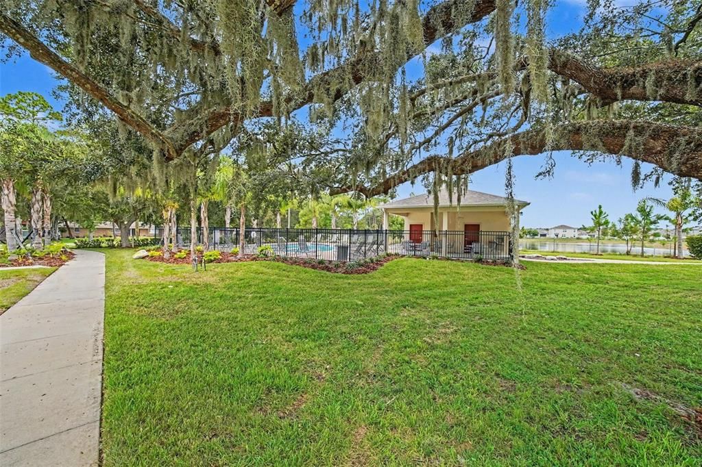 En Venta: $299,900 (3 camas, 2 baños, 1840 Pies cuadrados)