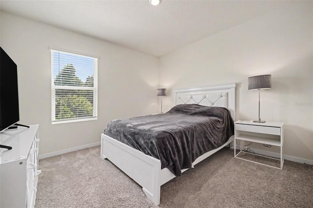 En Venta: $299,900 (3 camas, 2 baños, 1840 Pies cuadrados)