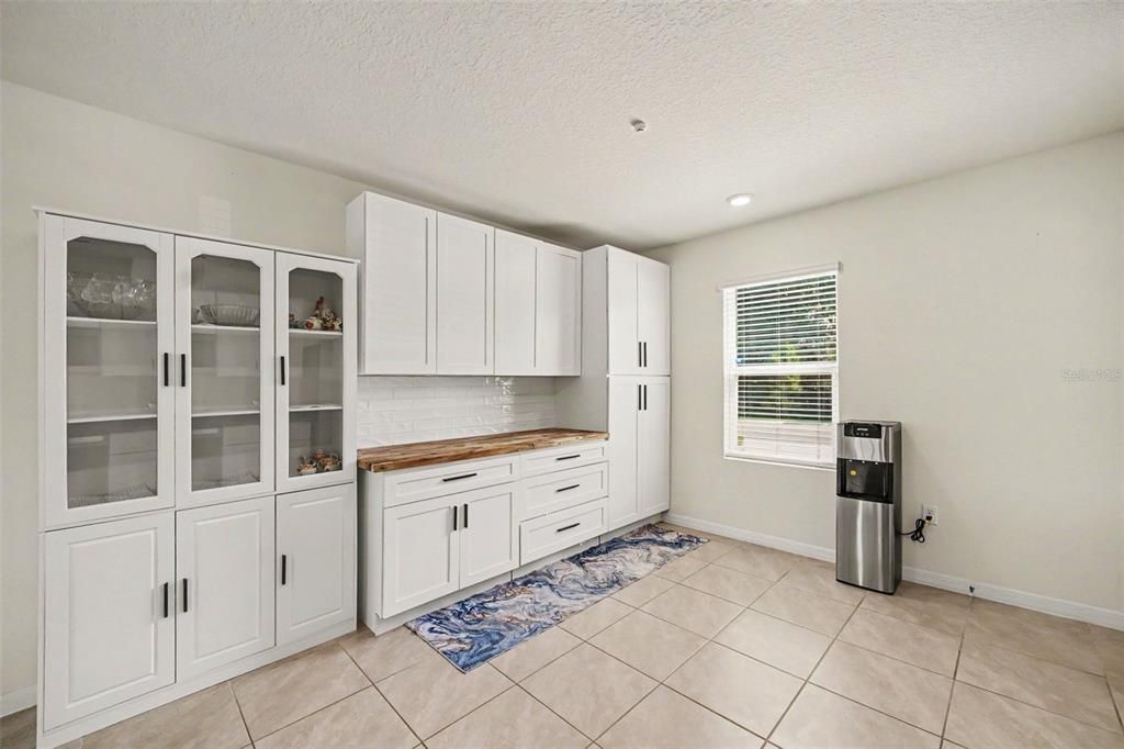 En Venta: $299,900 (3 camas, 2 baños, 1840 Pies cuadrados)