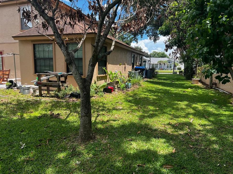 En Venta: $599,000 (5 camas, 2 baños, 2735 Pies cuadrados)