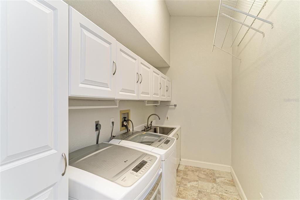 En Venta: $424,900 (3 camas, 2 baños, 1677 Pies cuadrados)