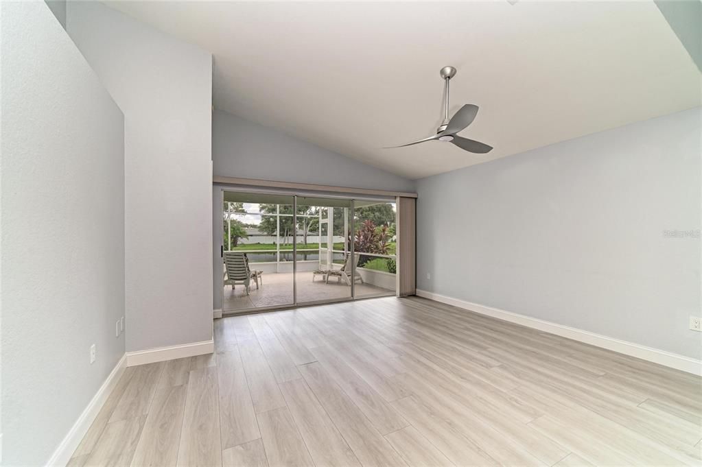 En Venta: $424,900 (3 camas, 2 baños, 1677 Pies cuadrados)
