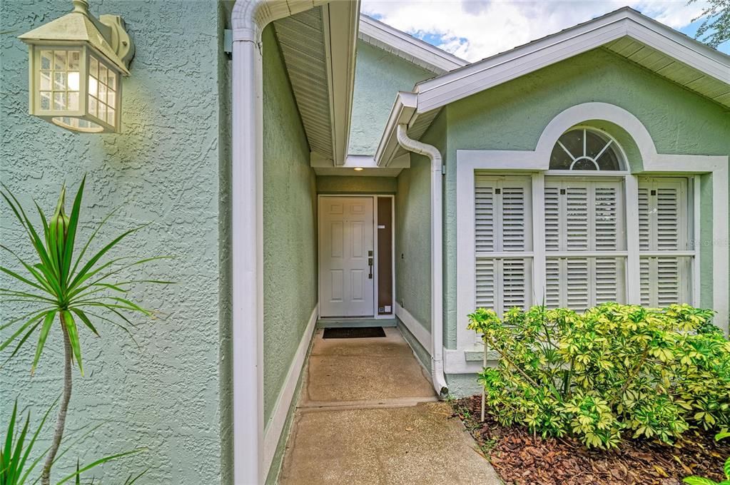 En Venta: $424,900 (3 camas, 2 baños, 1677 Pies cuadrados)