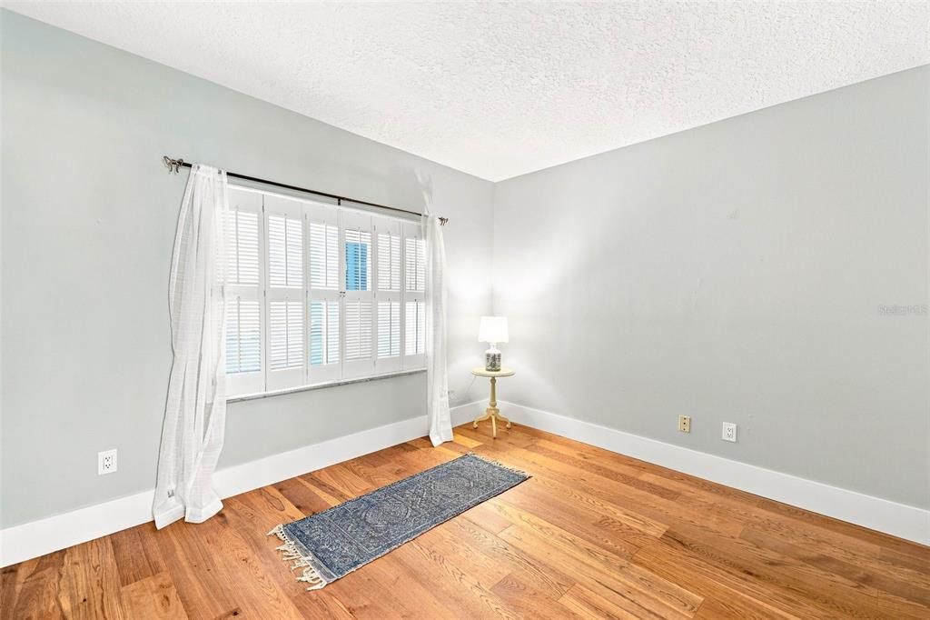 En Venta: $875,000 (2 camas, 2 baños, 1390 Pies cuadrados)
