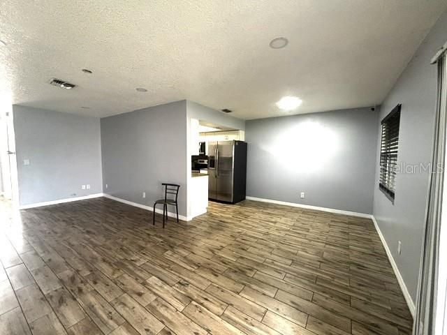 For Sale: $265,000 (3 beds, 2 baths, 1158 Square Feet)