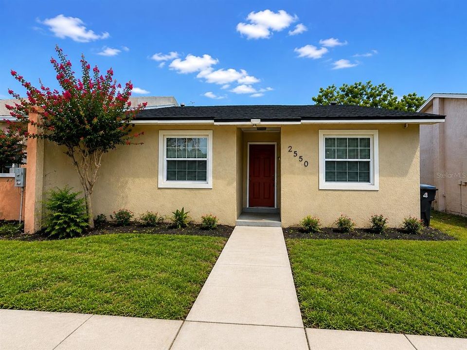 For Sale: $265,000 (3 beds, 2 baths, 1158 Square Feet)
