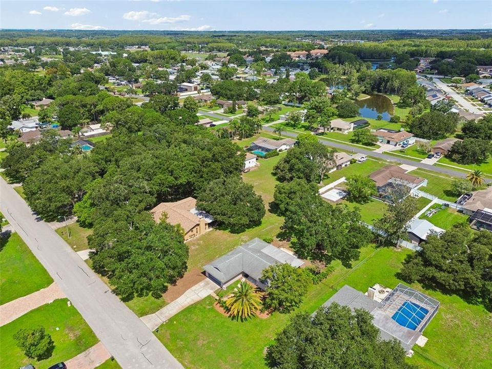 En Venta: $455,000 (4 camas, 2 baños, 1685 Pies cuadrados)