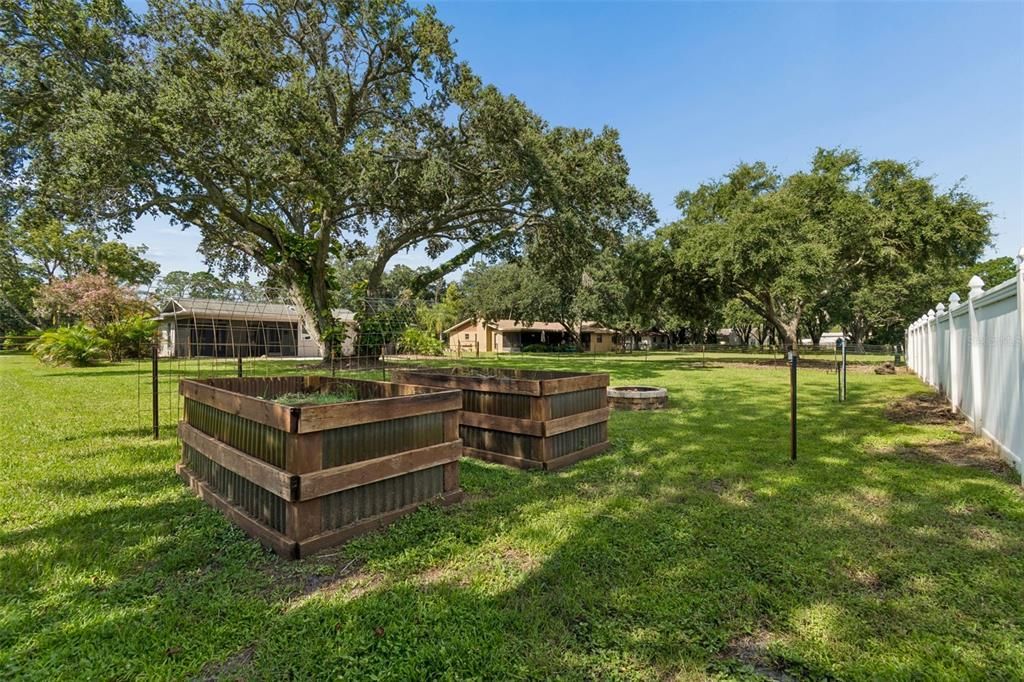 En Venta: $455,000 (4 camas, 2 baños, 1685 Pies cuadrados)