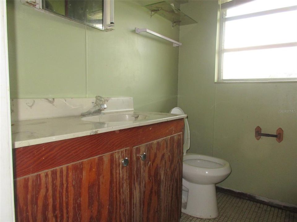 For Sale: $265,000 (4 beds, 2 baths, 2417 Square Feet)