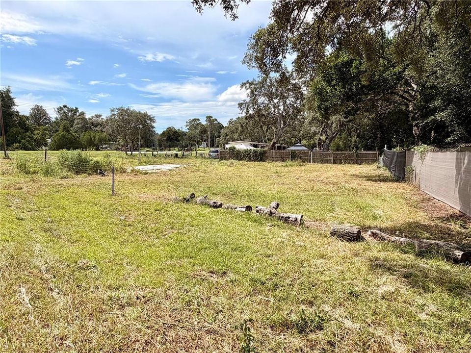 待售: $32,500 (0.35 acres)