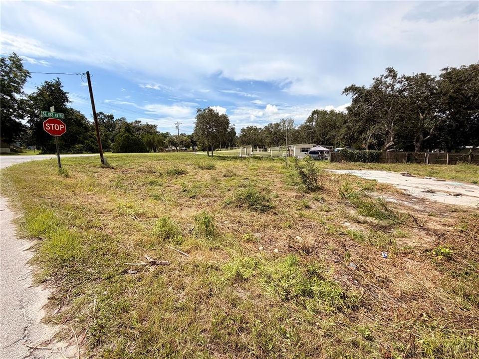 待售: $32,500 (0.35 acres)