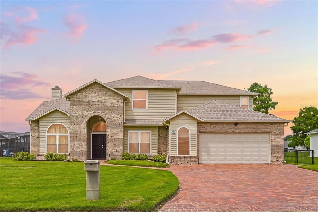 For Sale: $620,000 (4 beds, 3 baths, 3216 Square Feet)