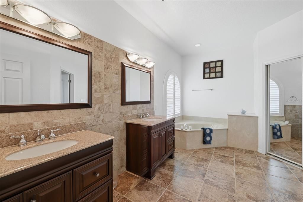 For Sale: $620,000 (4 beds, 3 baths, 3216 Square Feet)