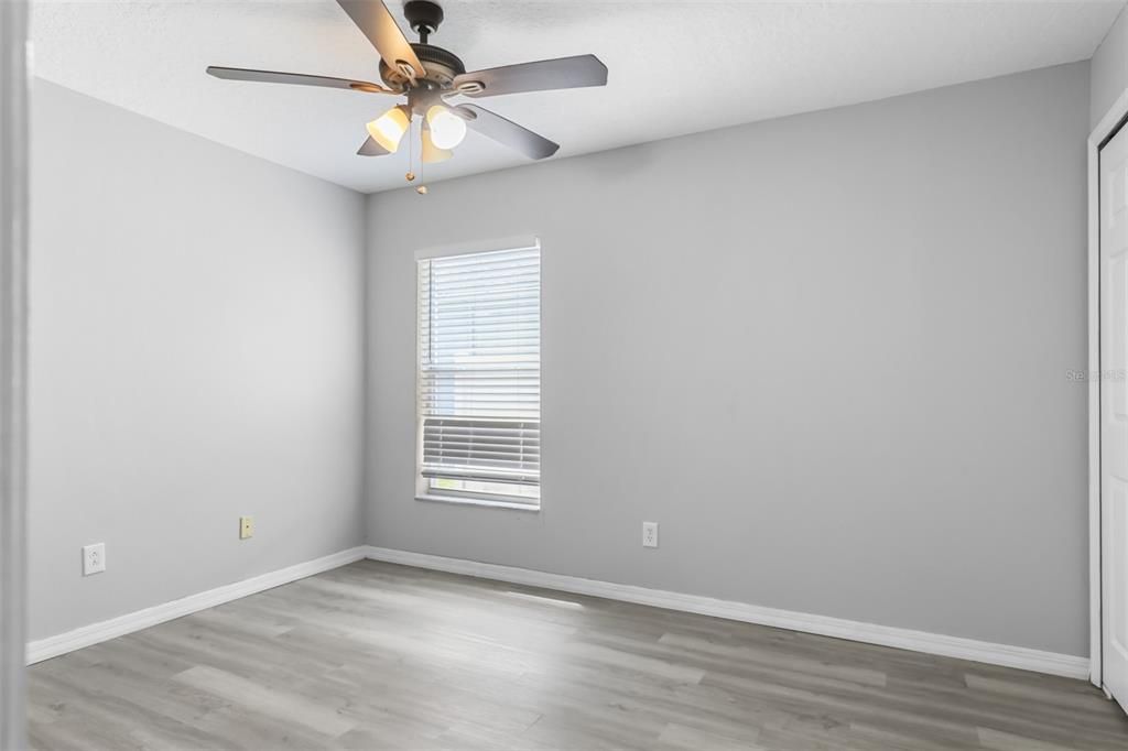 For Sale: $399,900 (4 beds, 2 baths, 2233 Square Feet)
