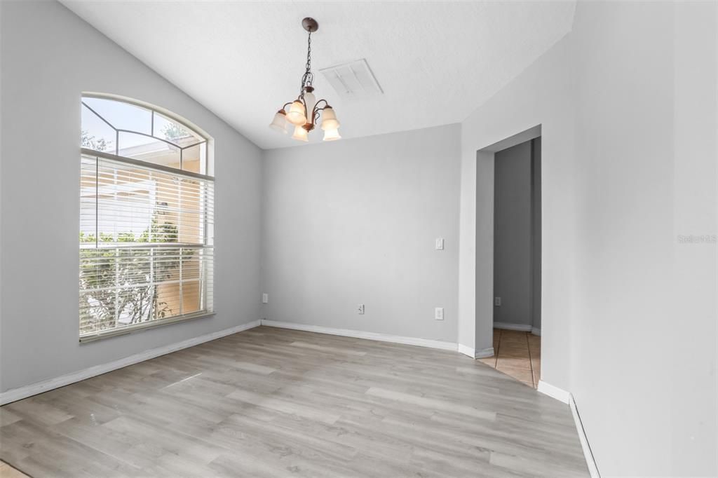 For Sale: $399,900 (4 beds, 2 baths, 2233 Square Feet)