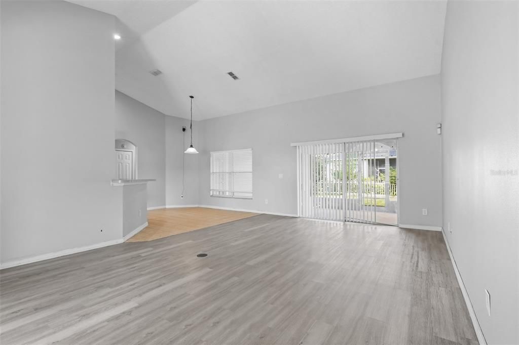 For Sale: $399,900 (4 beds, 2 baths, 2233 Square Feet)